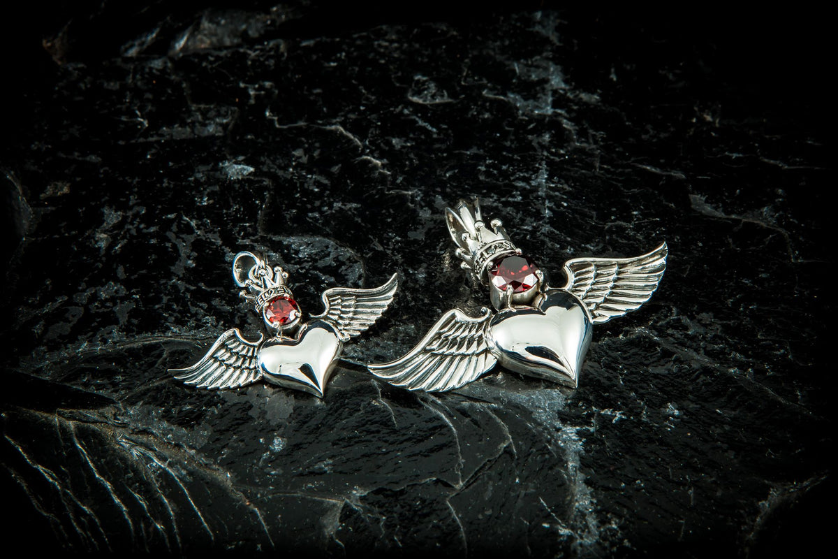 Anhänger Herz Flügel Krone klein