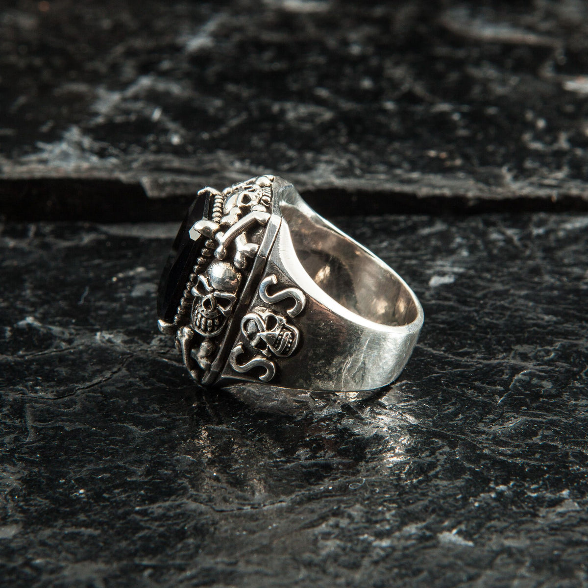 Ring Skull Bone