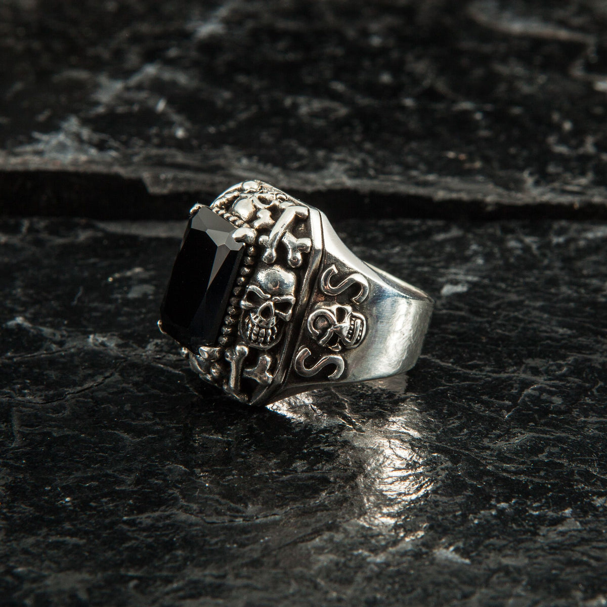 Ring Skull Bone