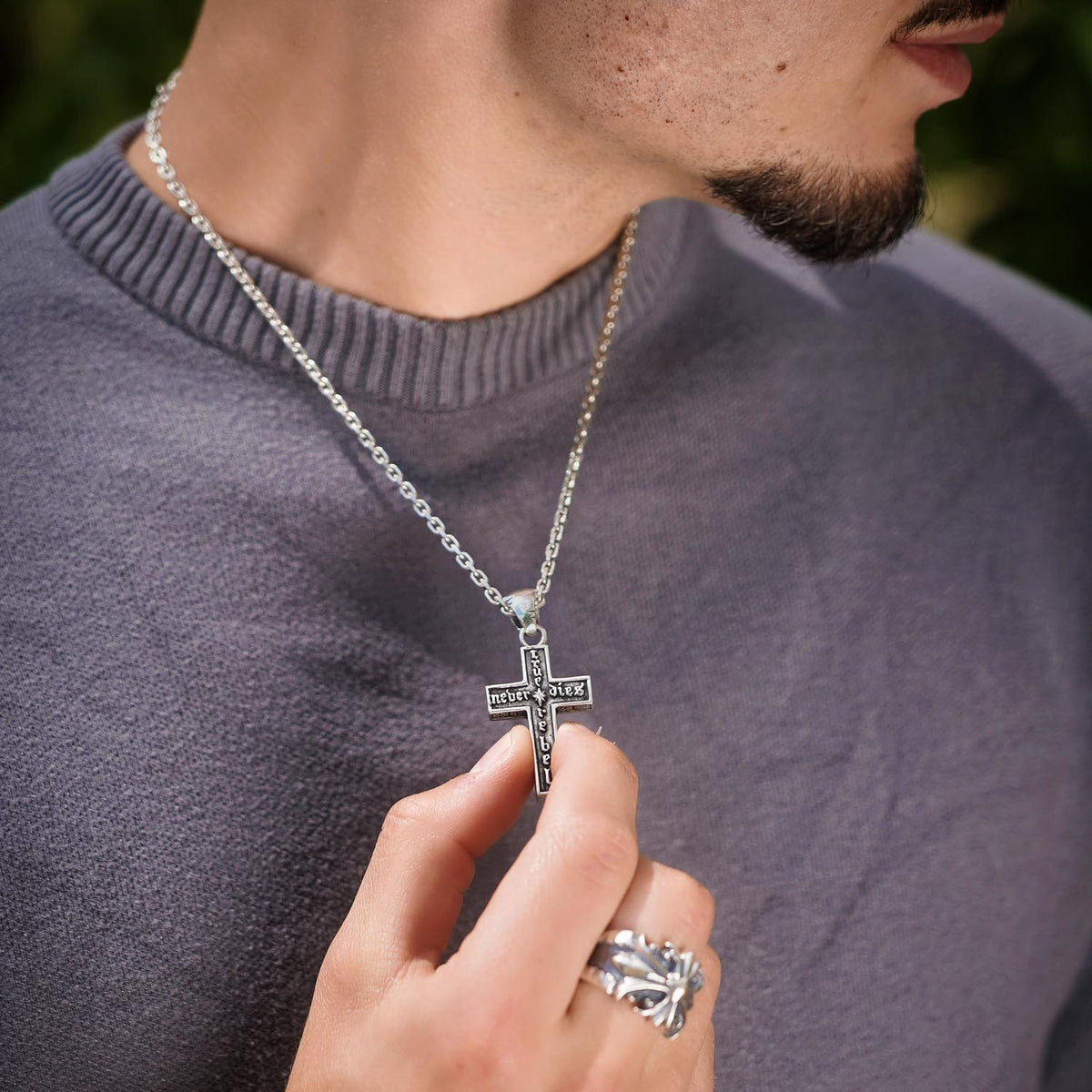 Pendant Cross TRUE REBEL small