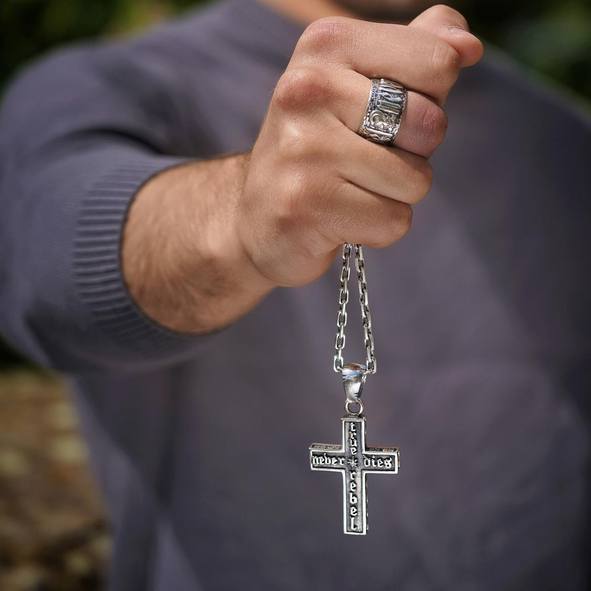 Pendant cross TRUE REBEL large