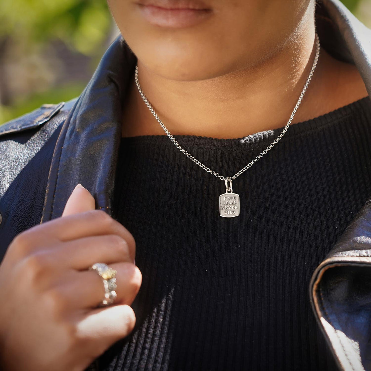 Anhänger Dog Tag "true rebel..." klein