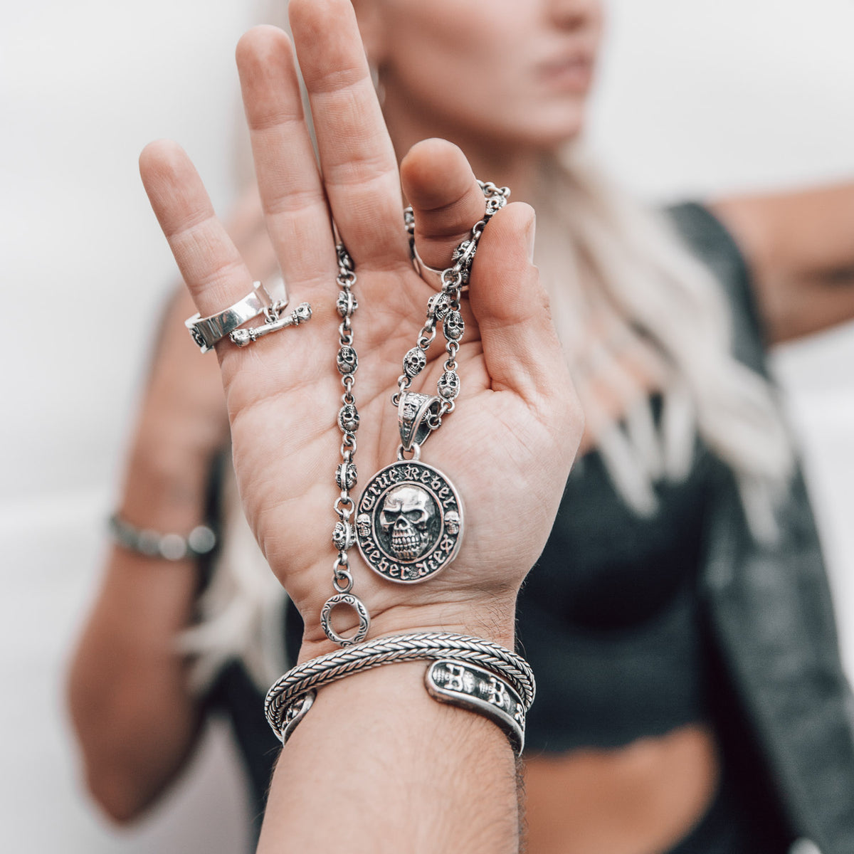 Pendant Skull Medallion