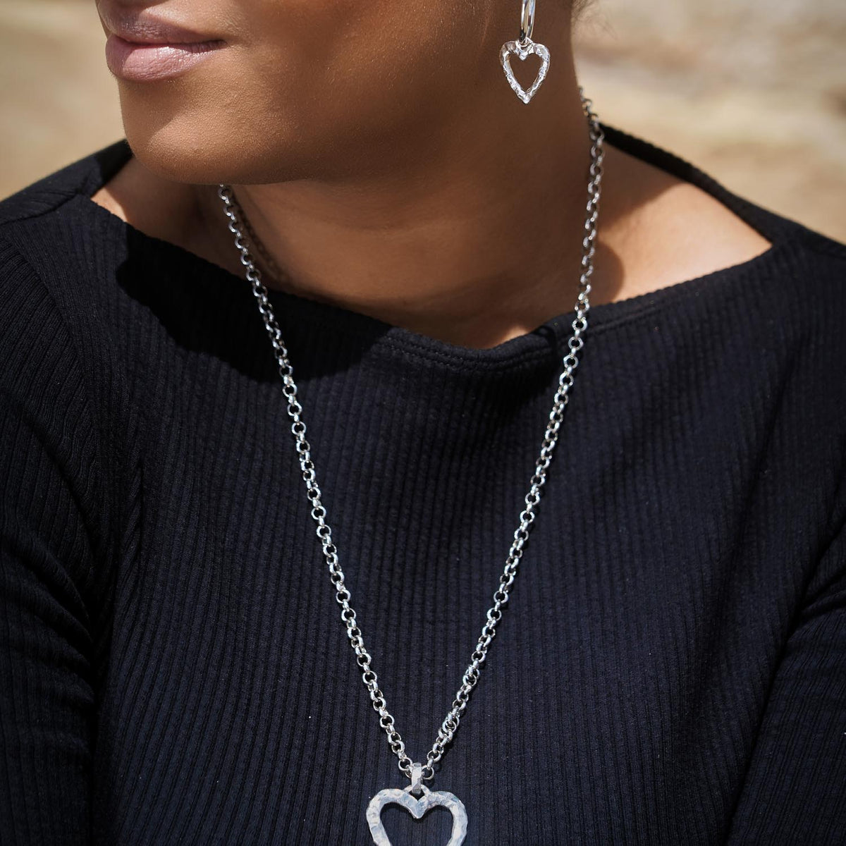 Orecchini a cerchio cuore