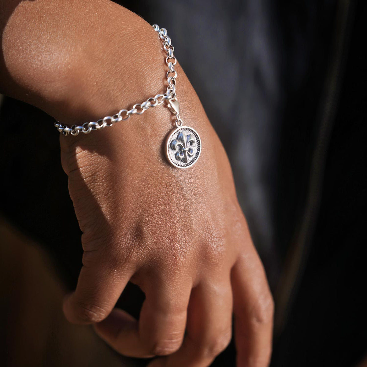 Anhänger Charm Lilie