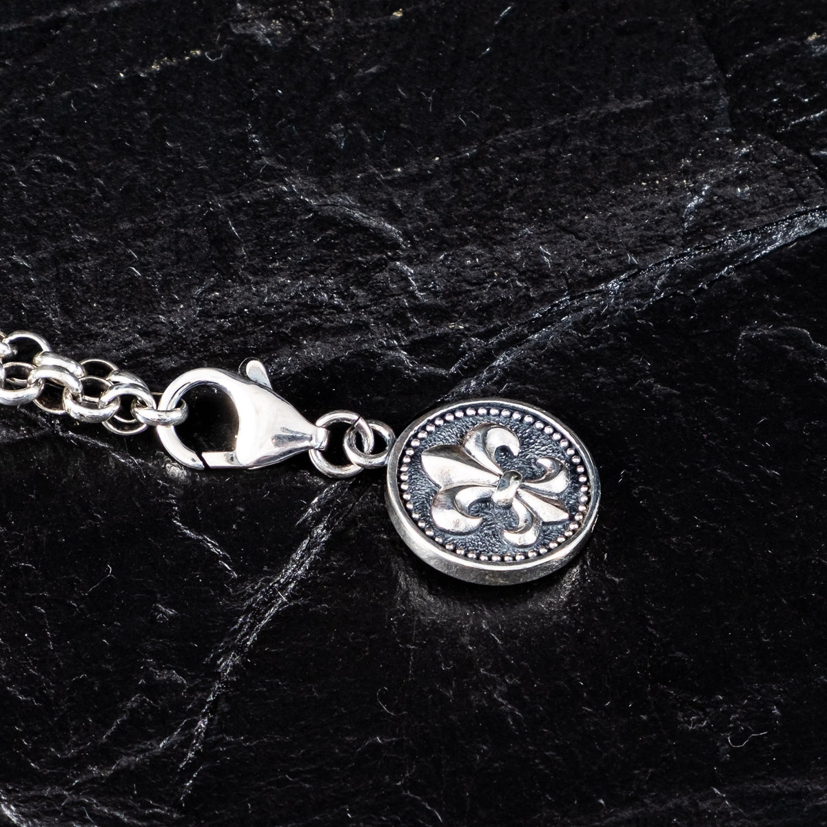 Anhänger Charm Lilie klein