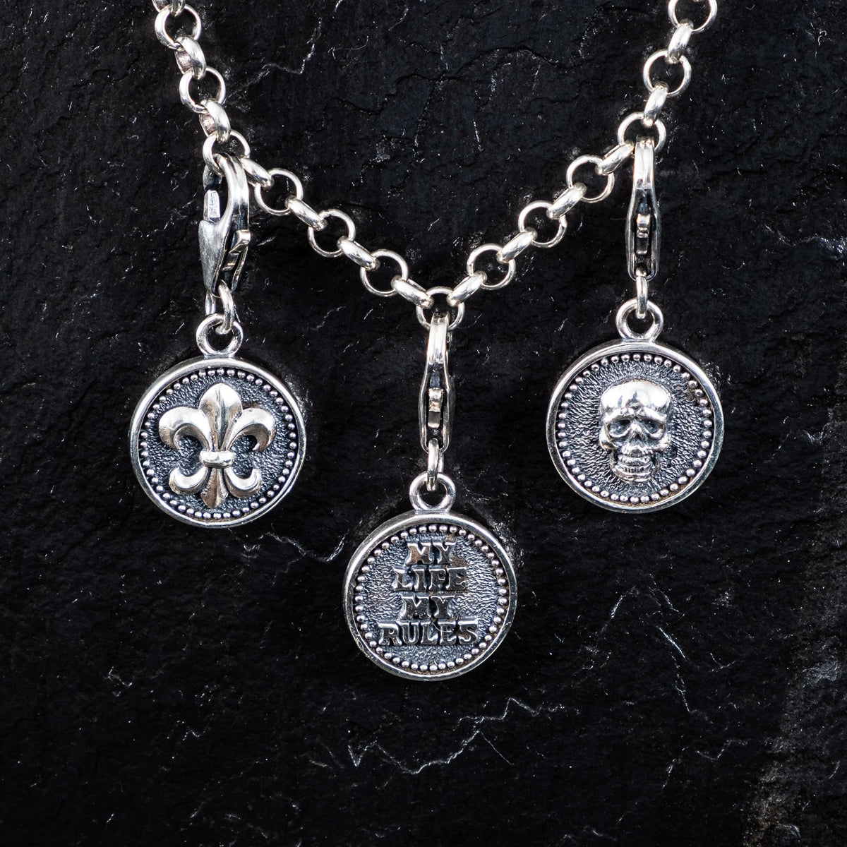 Anhänger Charm Totenkopf klein