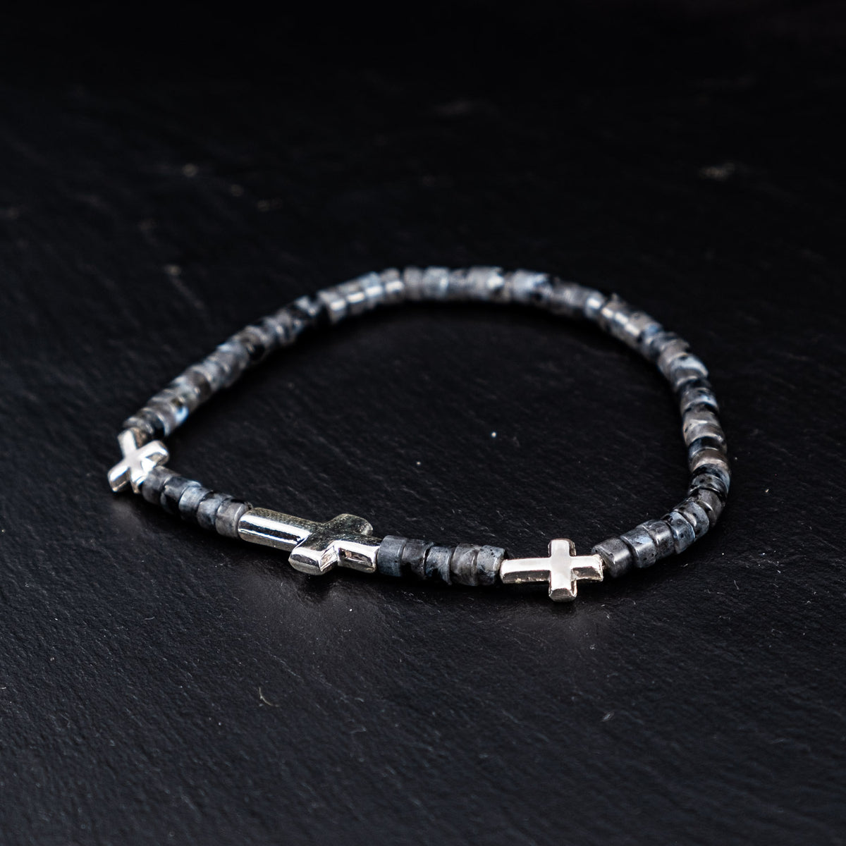 Armband Kreuz Larvikit