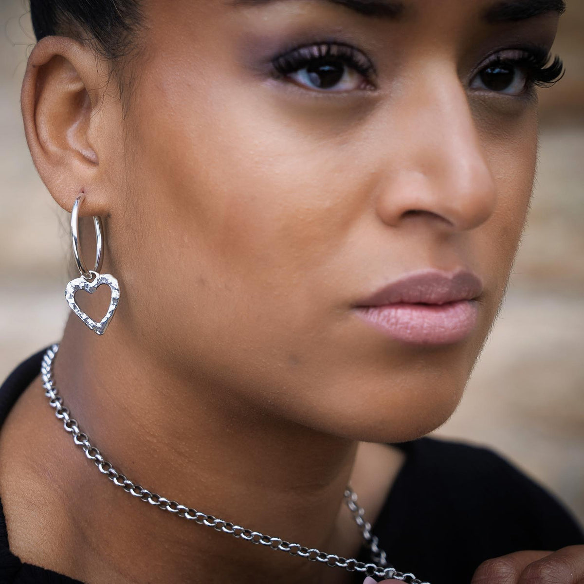 Orecchini a cerchio cuore