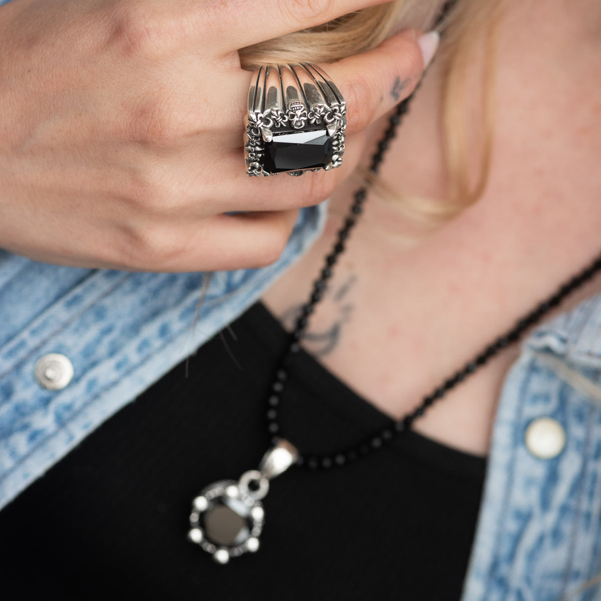 Ring Lily