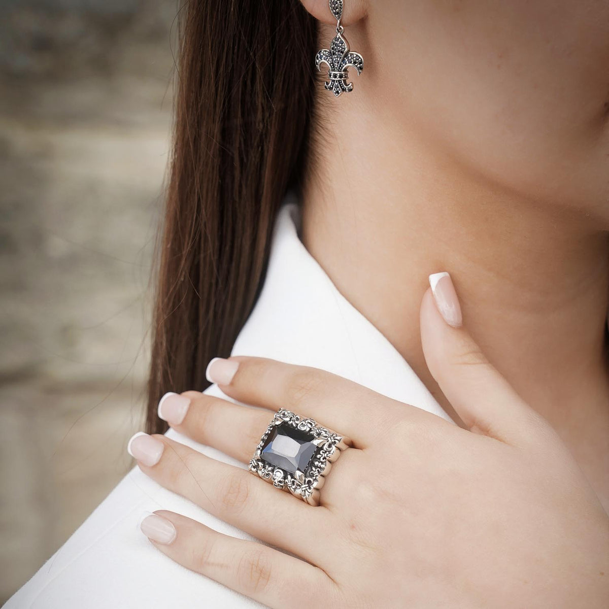 Ring Lily