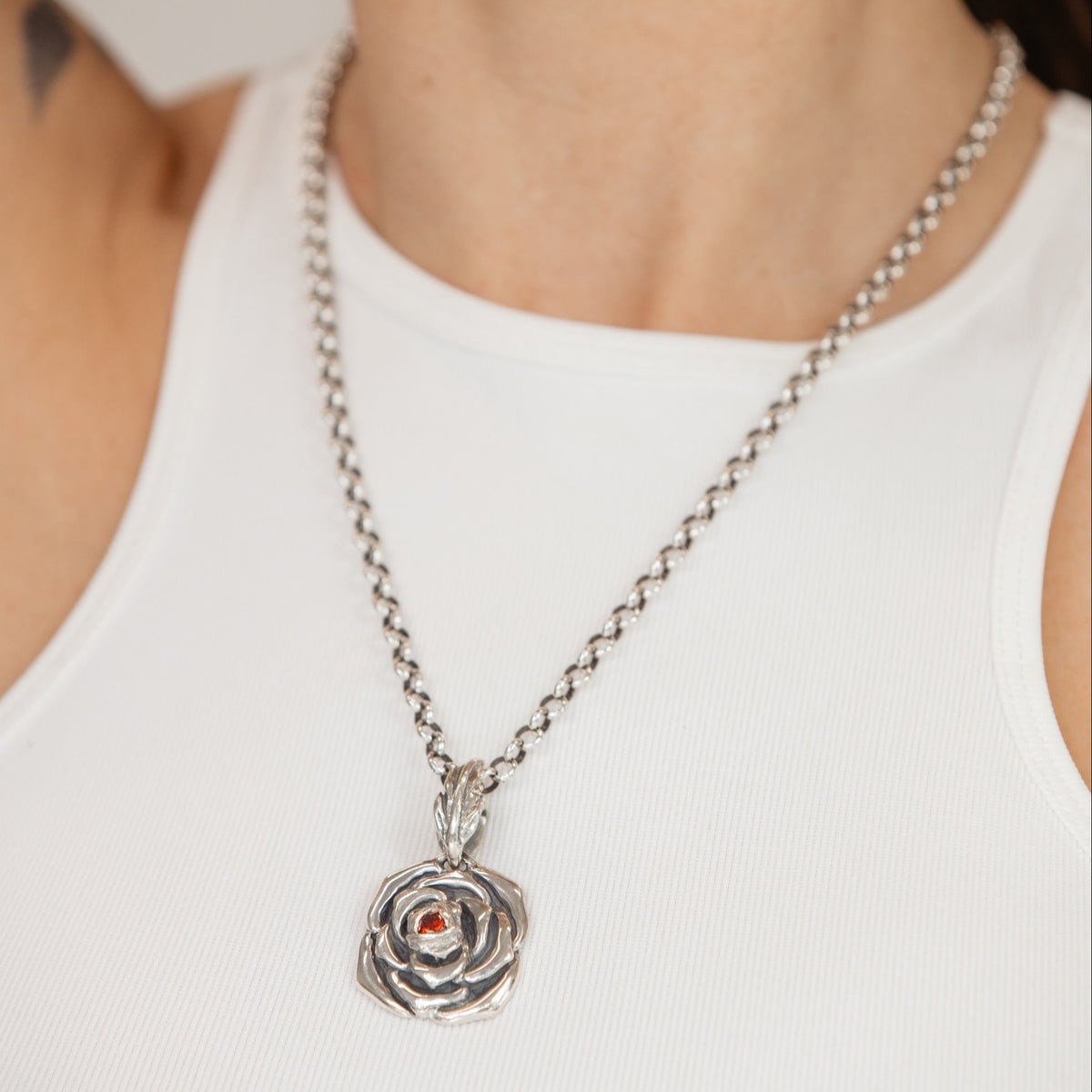 ANHÄNGER ROSE MIT ZIRKONIA