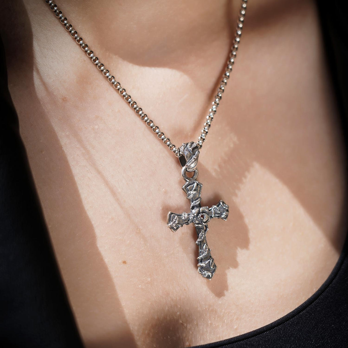 Anhänger Kreuz Rose klein