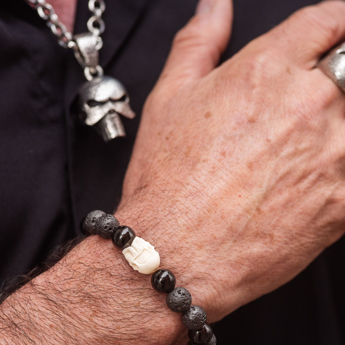 Armband Totenkopf Onyx Lava