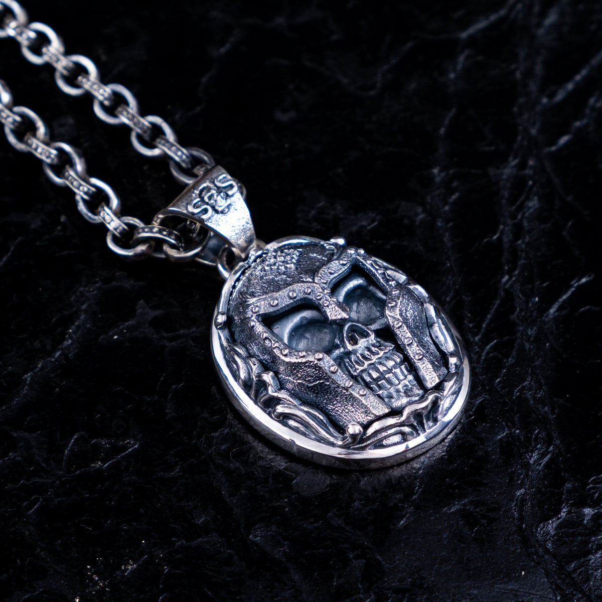 ANHÄNGER TOTENKOPF MASKE