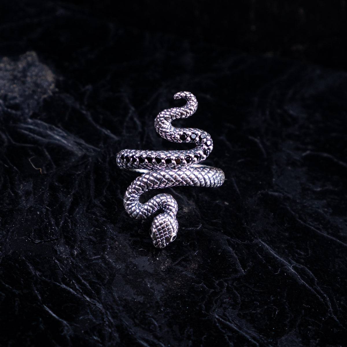 RING SCHLANGE SCHWARZE STEINE