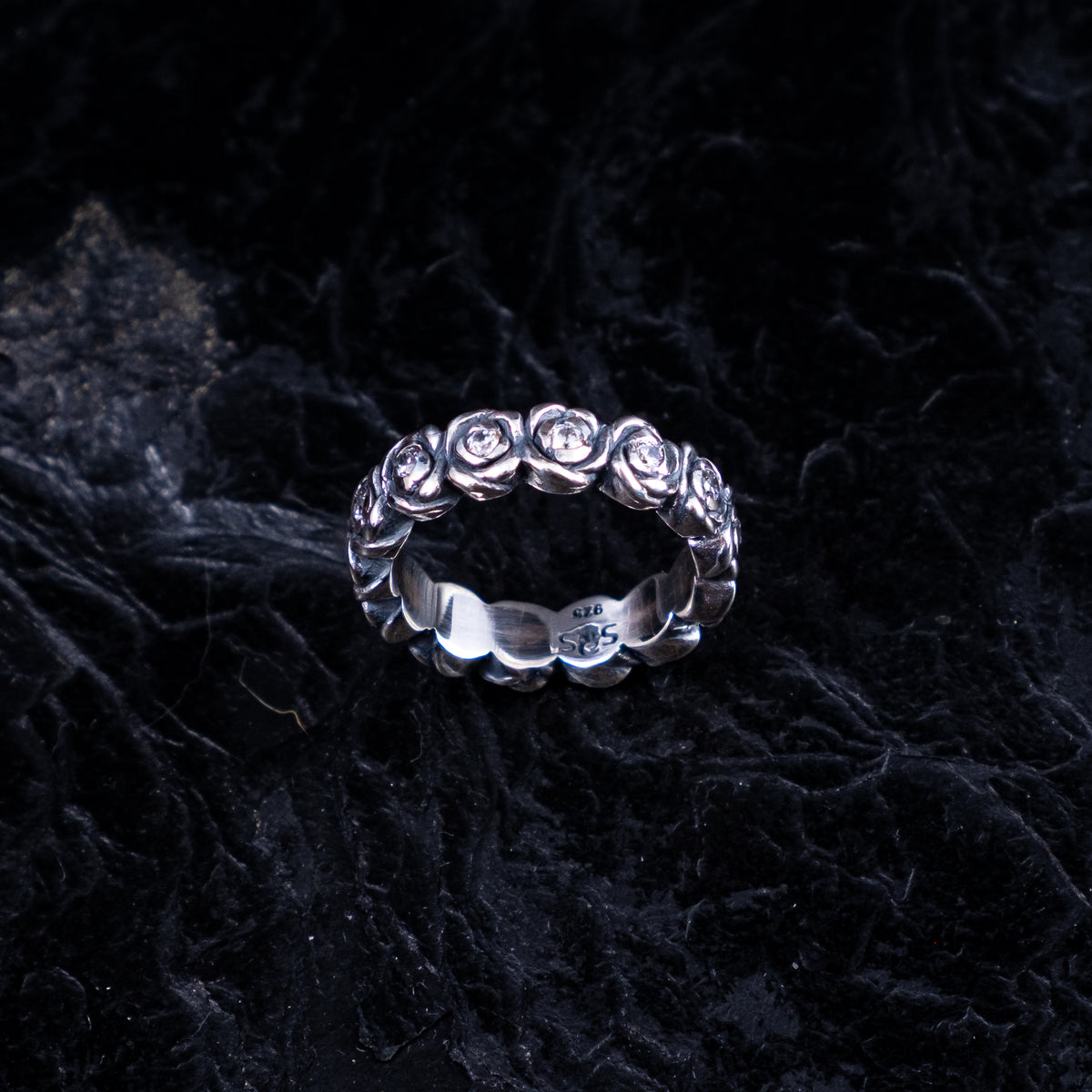 RING ROSE WEISSE STEINE