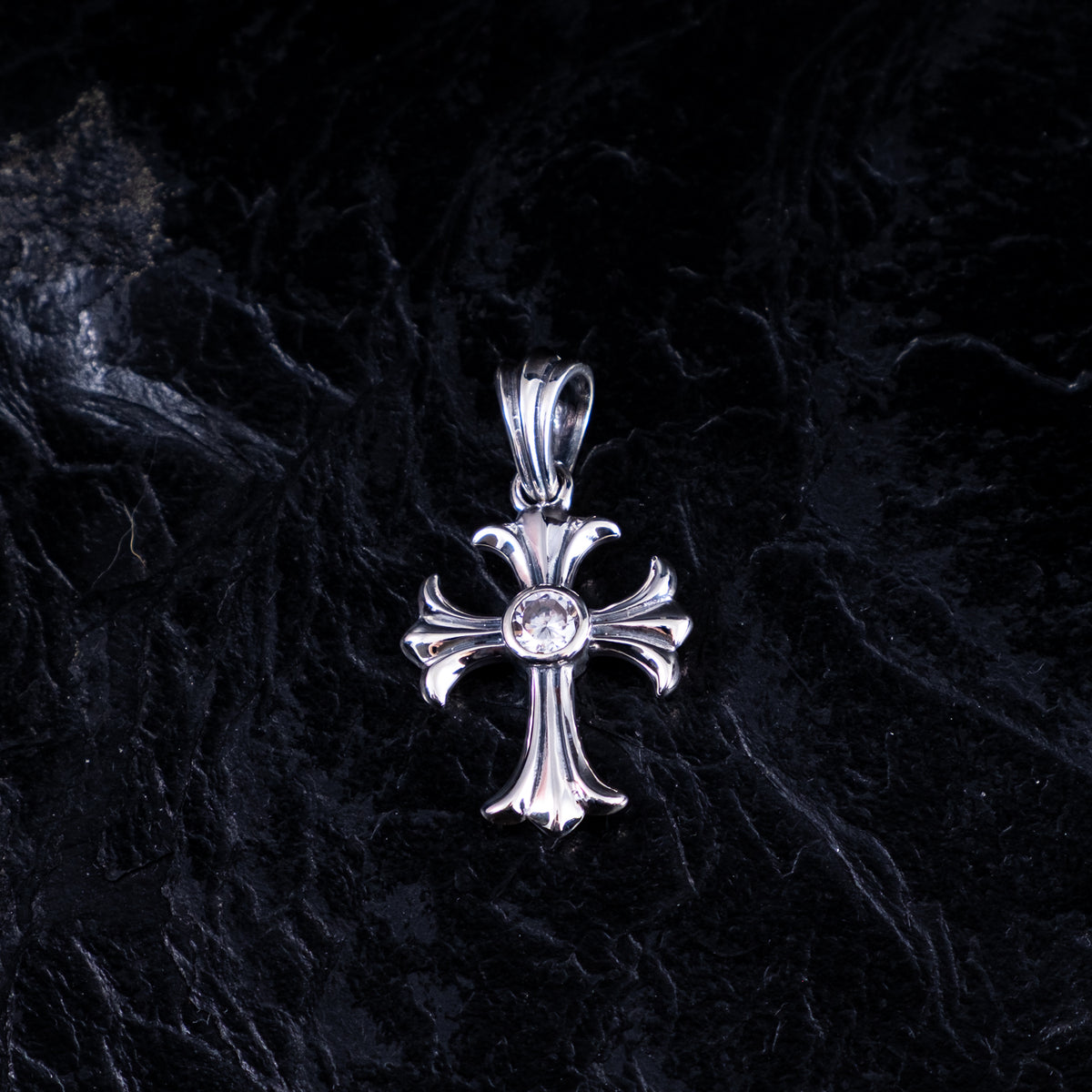 Anhänger Kreuz mit Zirkonia