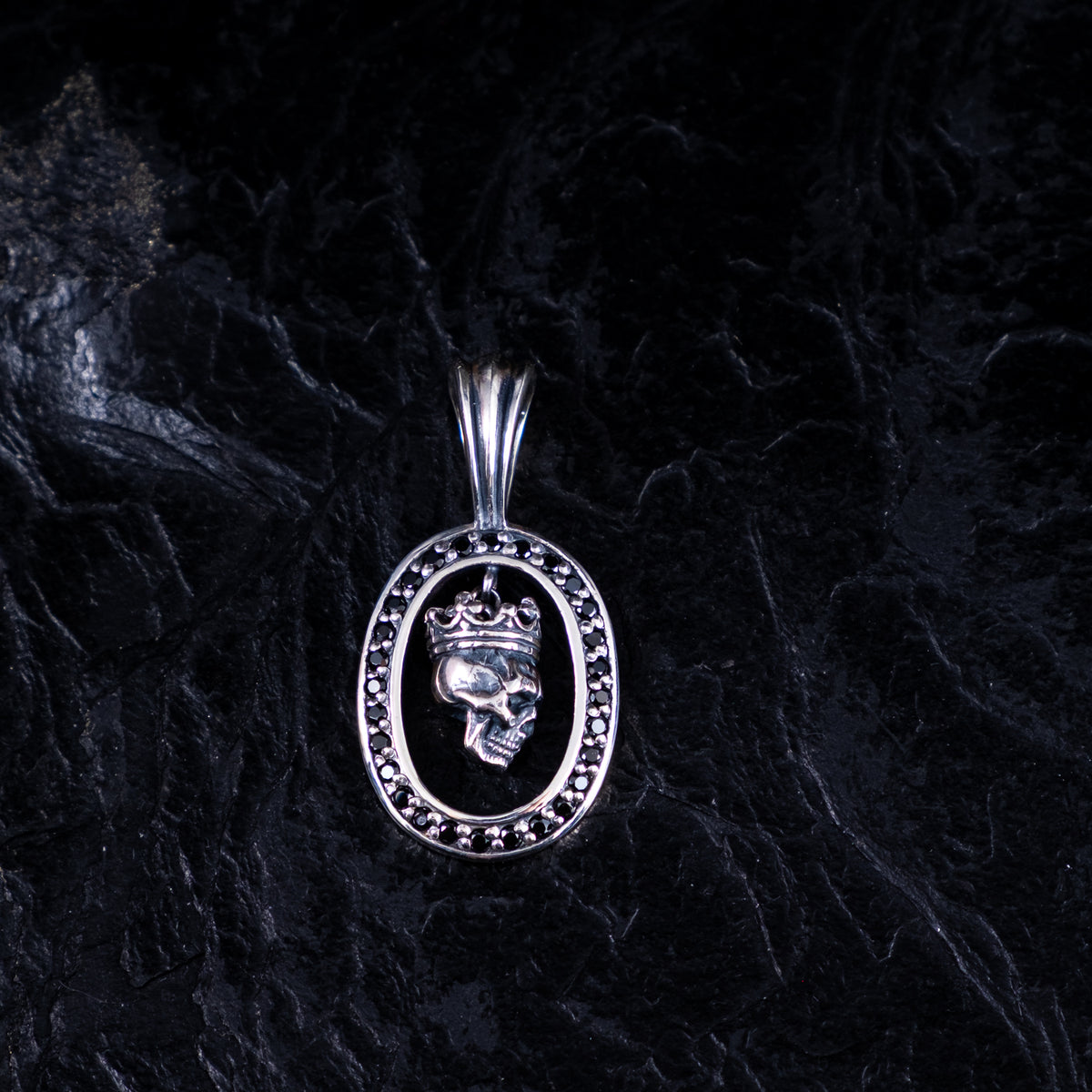 Anhänger oval Totenkopf mit Zirkonia