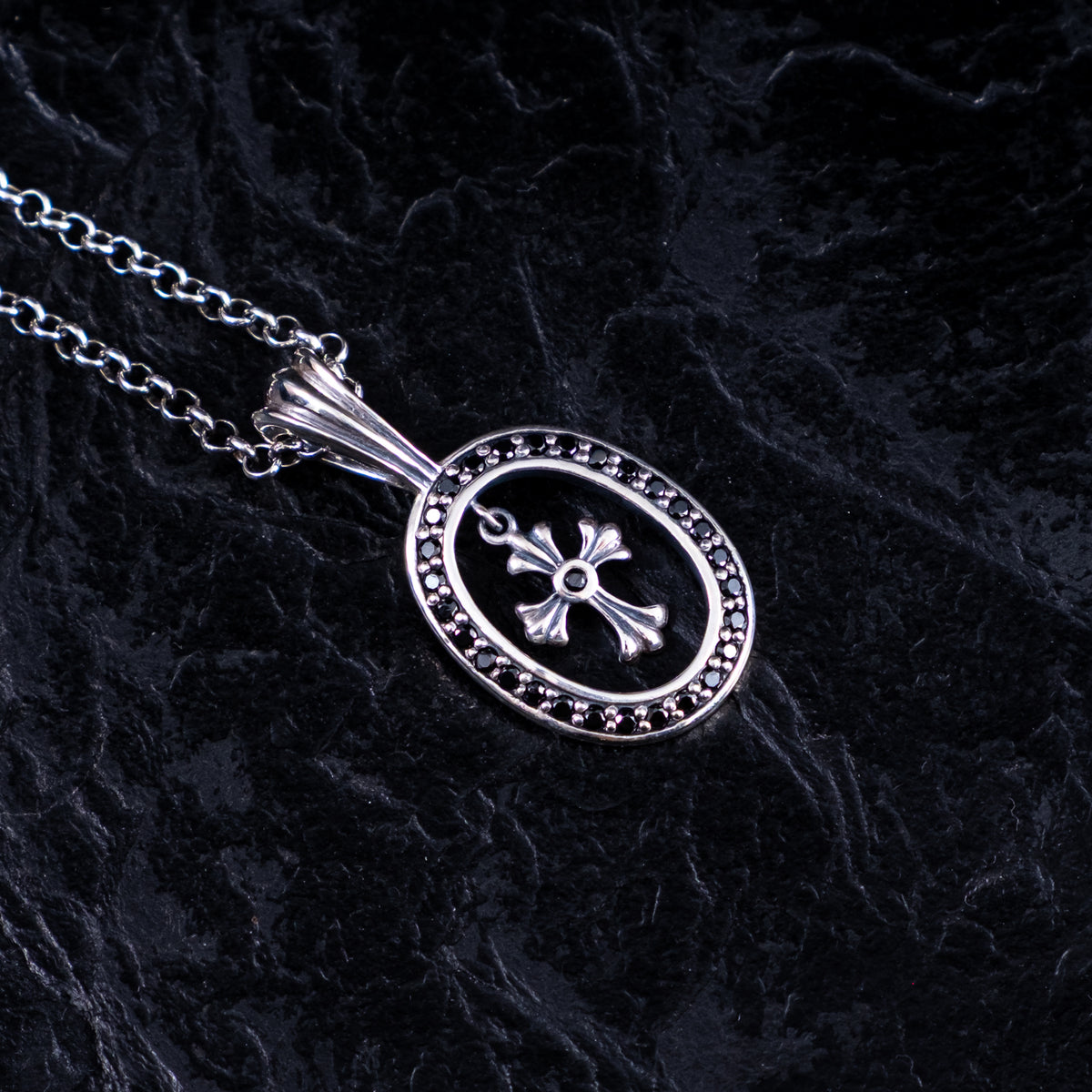 Anhänger oval Kreuz mit Zirkonia