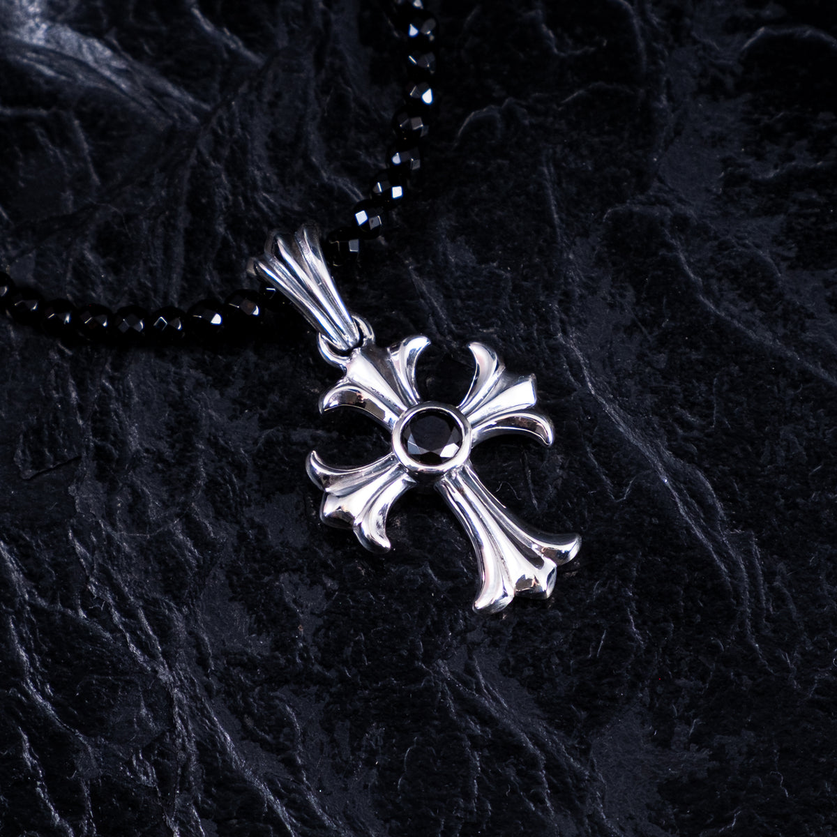 Anhänger Kreuz mit Zirkonia