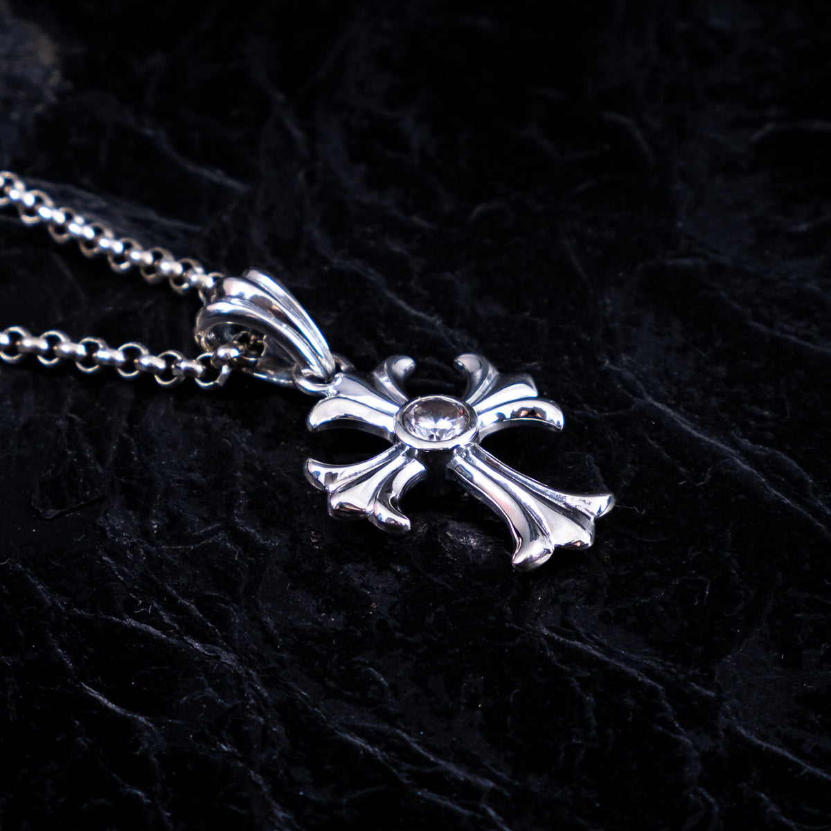 Anhänger Kreuz mit Zirkonia