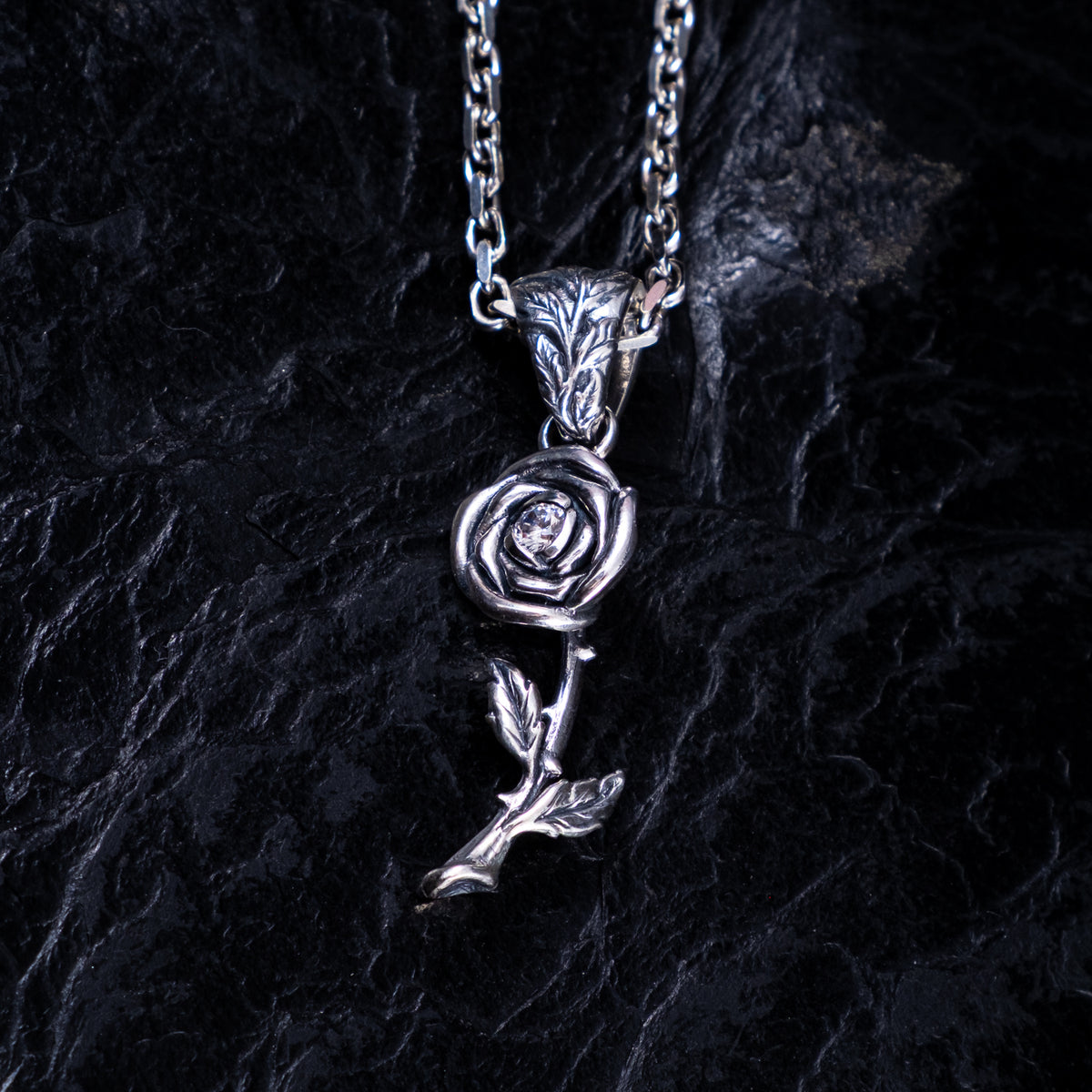 Anhänger Rose mit Stiel