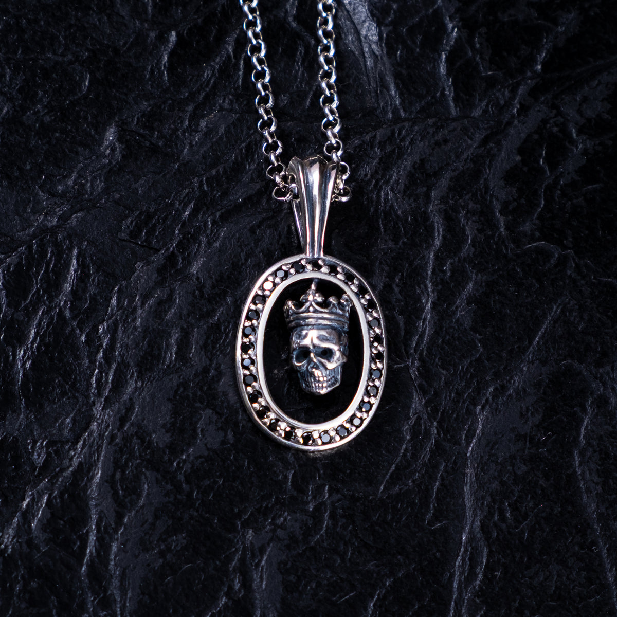 Anhänger oval Totenkopf mit Zirkonia