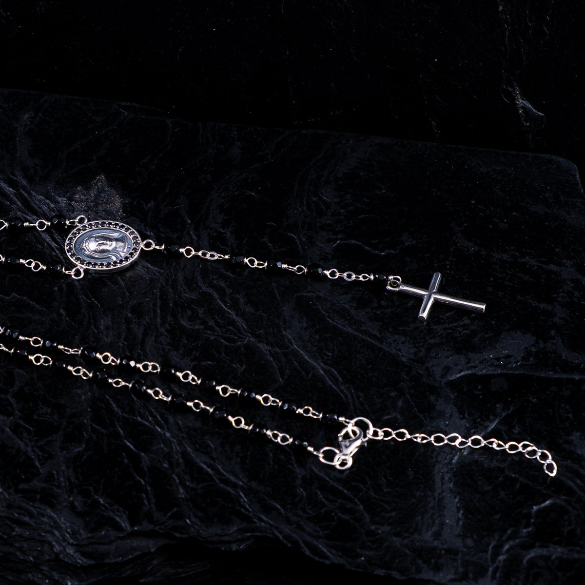 Rosenkranz Madonna Face