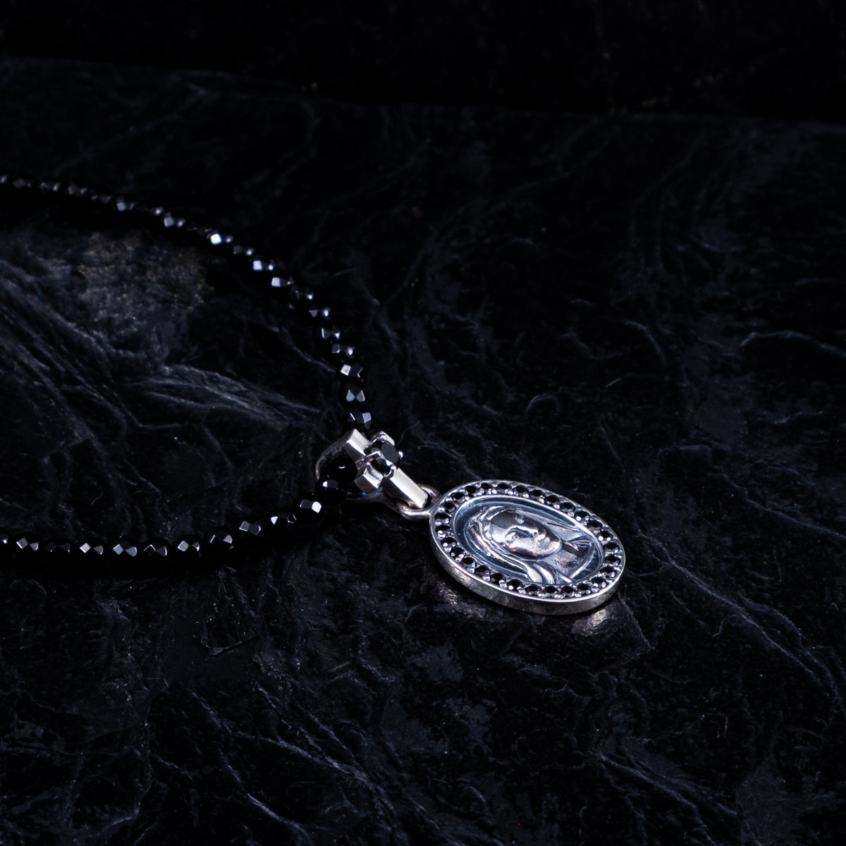 Anhänger Madonna Face