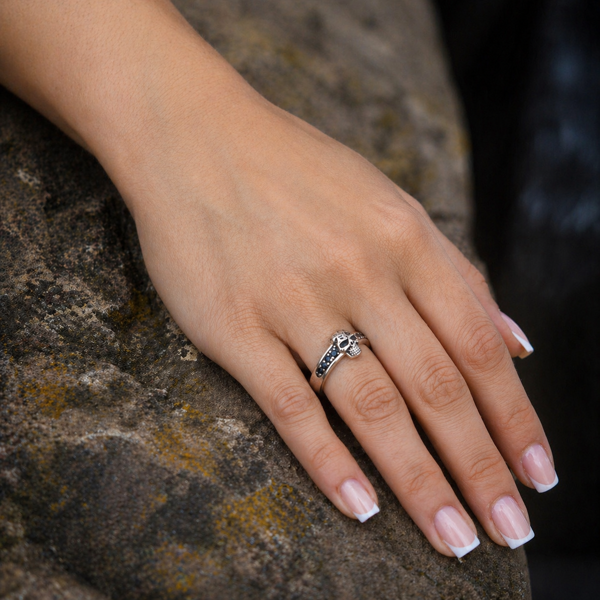 Ring skull
