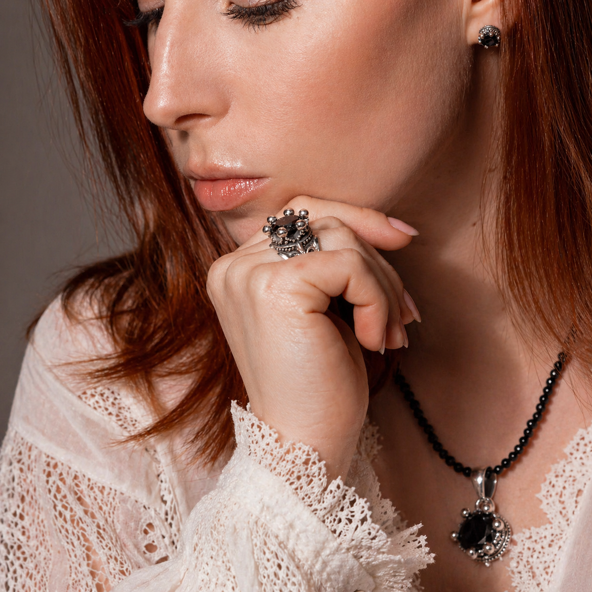 RING KRONE LILIE MIT ZIRKONIA