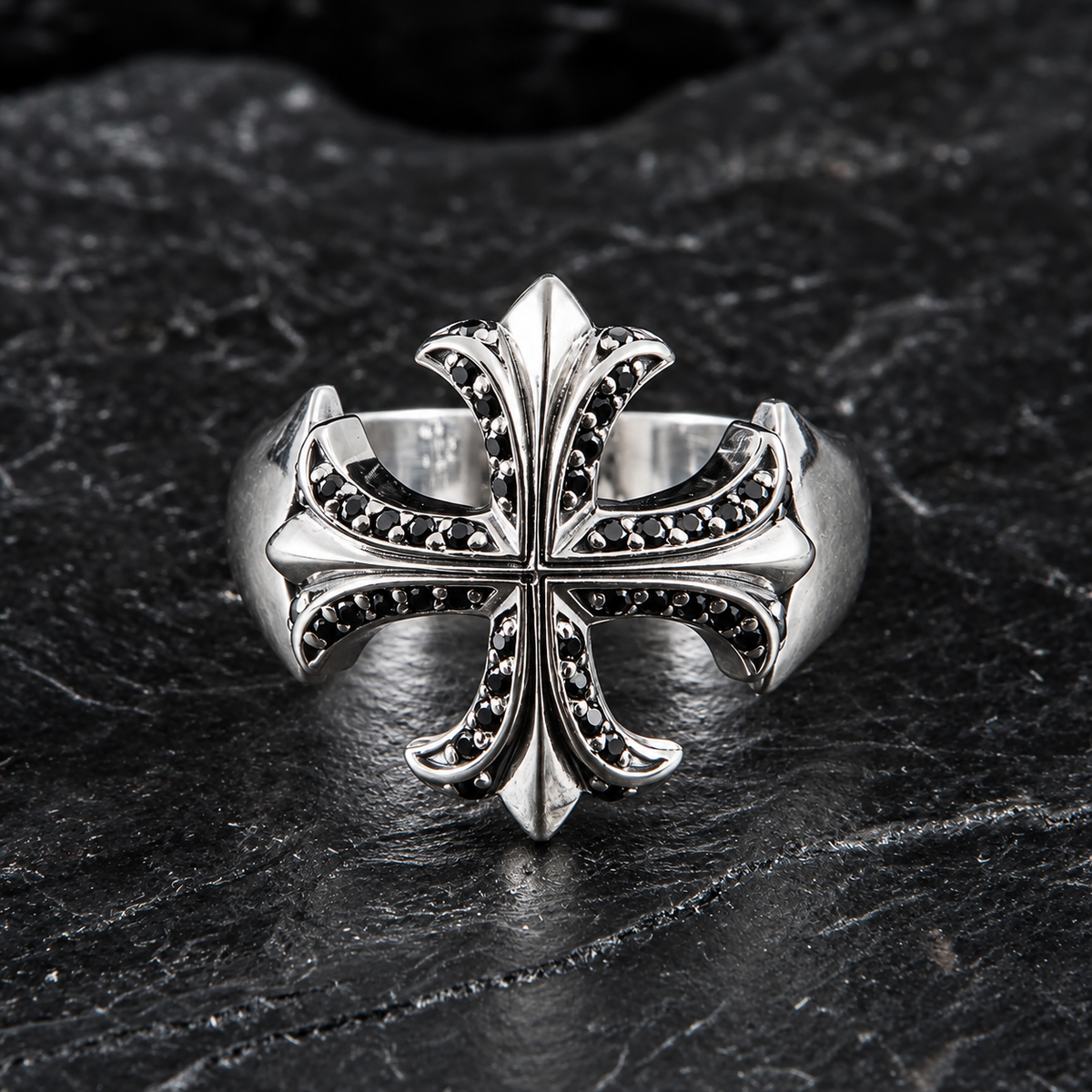 Ring Lily Cross 