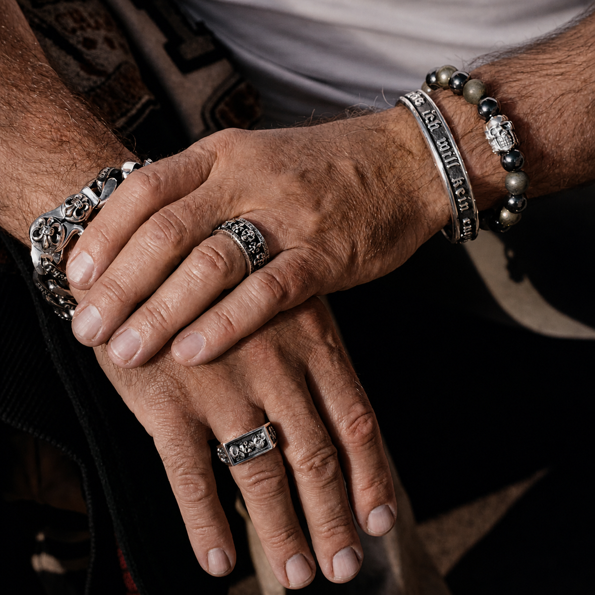 Armband Totenkopf Pyrit und Hämatit