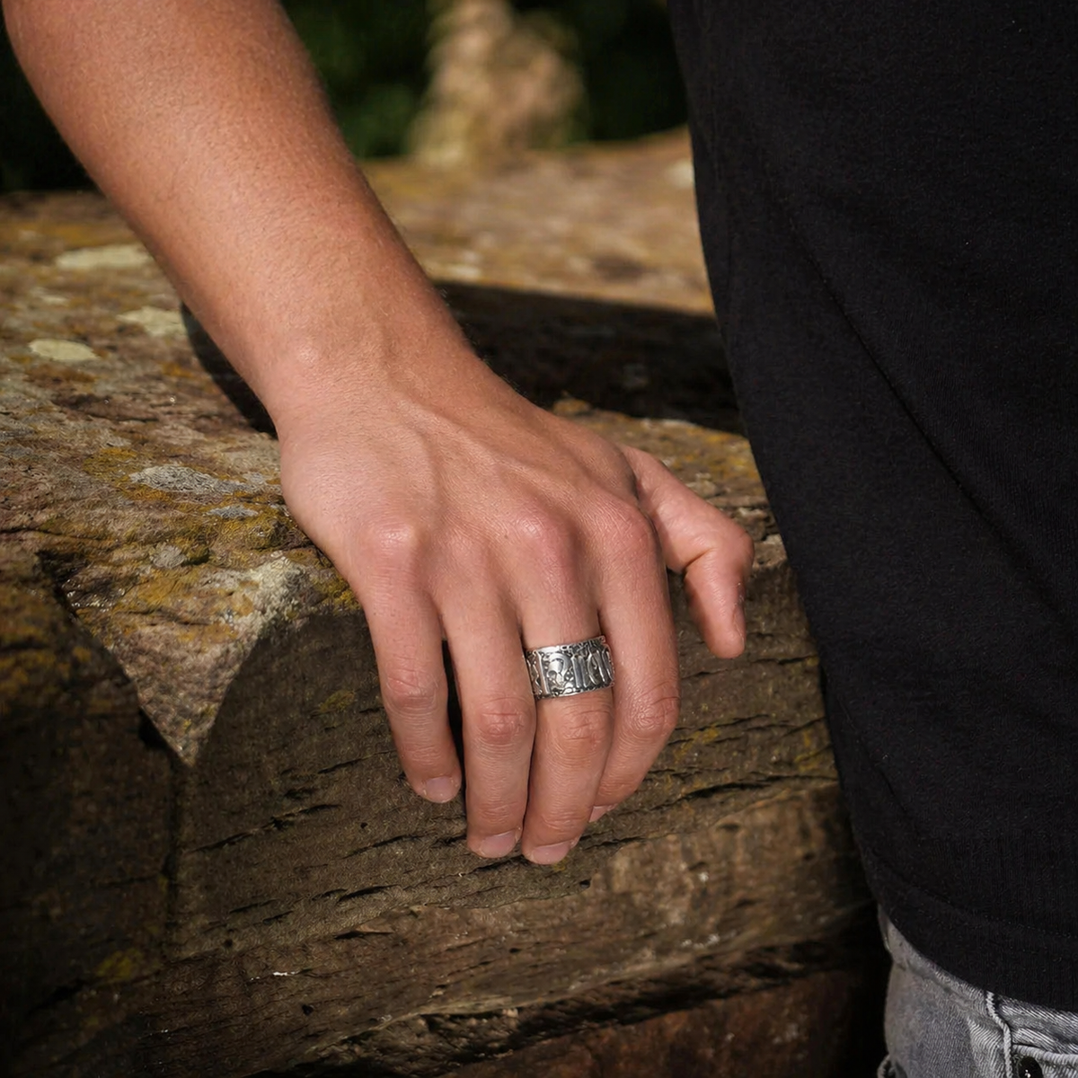 Anello Il vero ribelle non muore mai