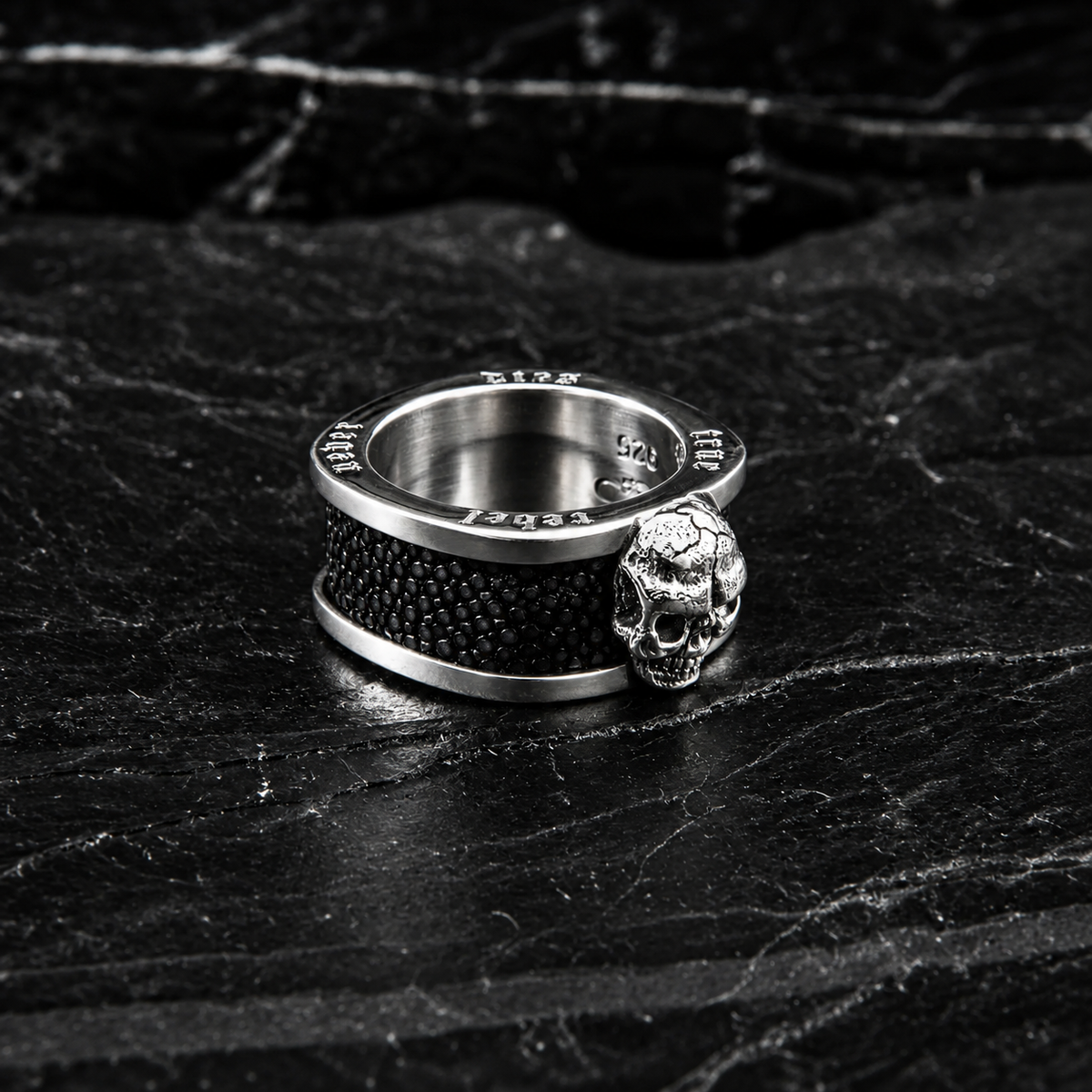 Ring skull stingray 